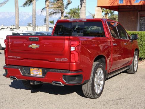 Used 2022 Chevrolet Silverado 1500 High Country w/ Technology Package AWD/4WD image 9