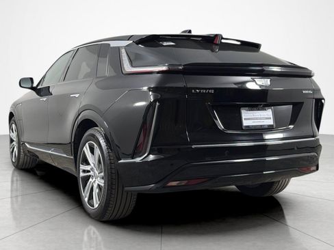 Used 2024 Cadillac Lyriq Tech AWD/4WD image 3