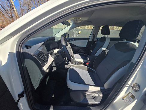 New 2026 Volkswagen Taos S image 14