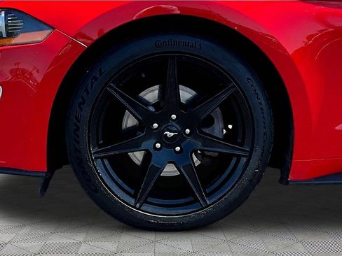 Used 2019 Ford Mustang Premium RWD image 33