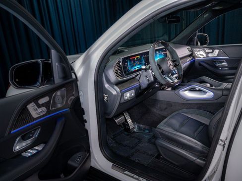 New 2026 Mercedes-Benz GLS 63 AMG 4MATIC image 11