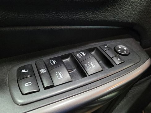 Used 2020 Jeep Cherokee Latitude AWD/4WD image 27