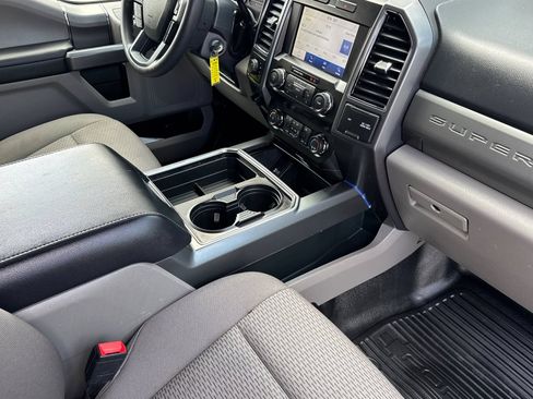 Certified 2022 Ford F250 XLT w/ XLT Premium Package AWD/4WD image 16