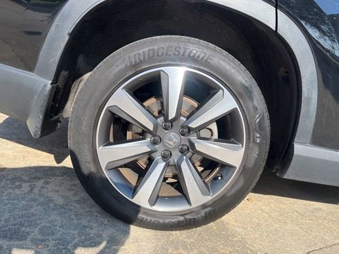 Used 2023 Honda Pilot Elite image 34