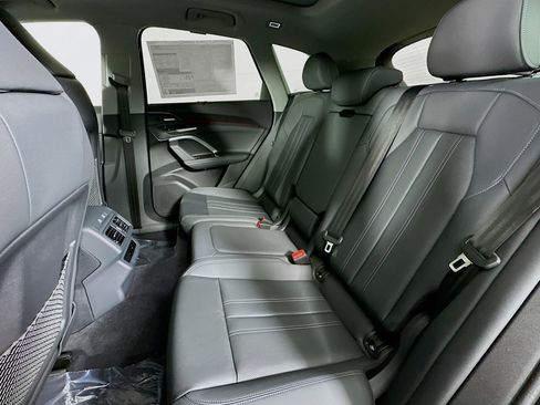 New 2025 Audi Q5 Premium Plus image 9