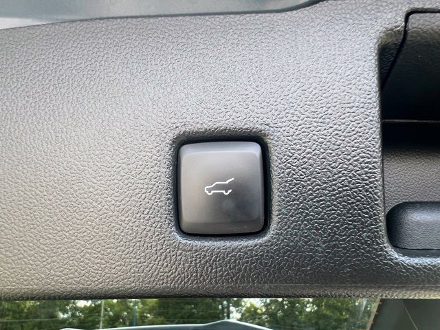 Used 2023 Ford Escape ST-Line AWD/4WD image 23