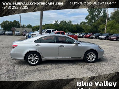 Used 2011 Lexus ES 350 image 3