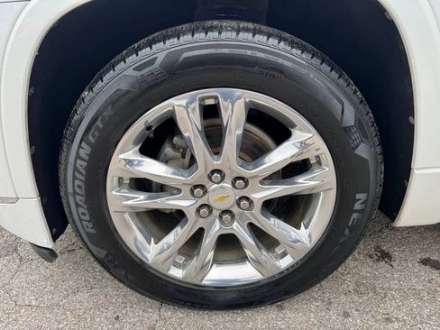 Used 2018 Chevrolet Traverse High Country w/ LPO, Floor Liner Package AWD/4WD image 30