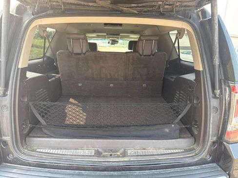 Used 2015 GMC Yukon XL Denali w/ Premium Package AWD/4WD image 9