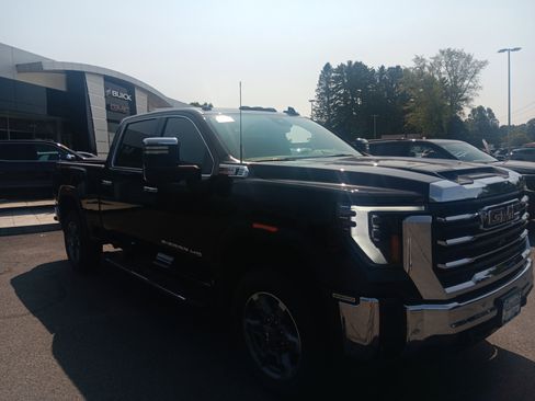 New 2025 GMC Sierra 2500 SLT w/ SLT Premium Package image 7