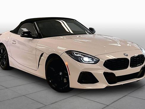 Used 2023 BMW Z4 sDrive30i w/ Shadowloine Package RWD image 2