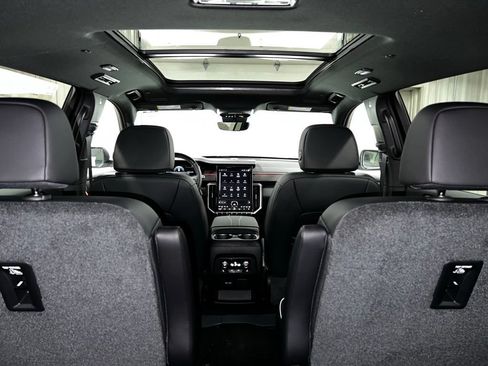New 2026 GMC Acadia Denali w/ Super Cruise Package AWD/4WD image 40