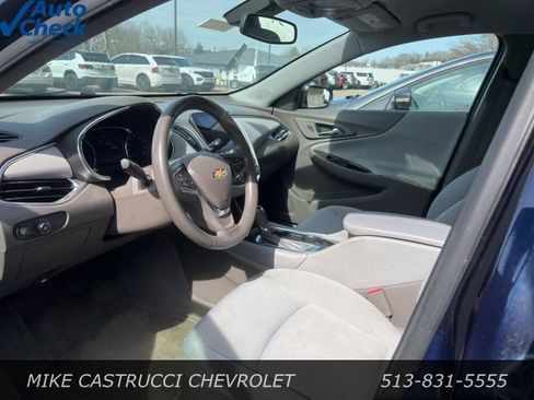 Used 2017 Chevrolet Malibu LT image 6