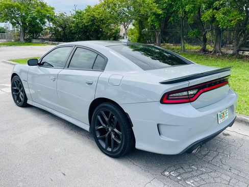 Used 2022 Dodge Charger R/T w/ Blacktop Package RWD image 3