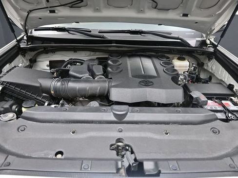 Used 2014 Toyota 4Runner Limited RWD image 31