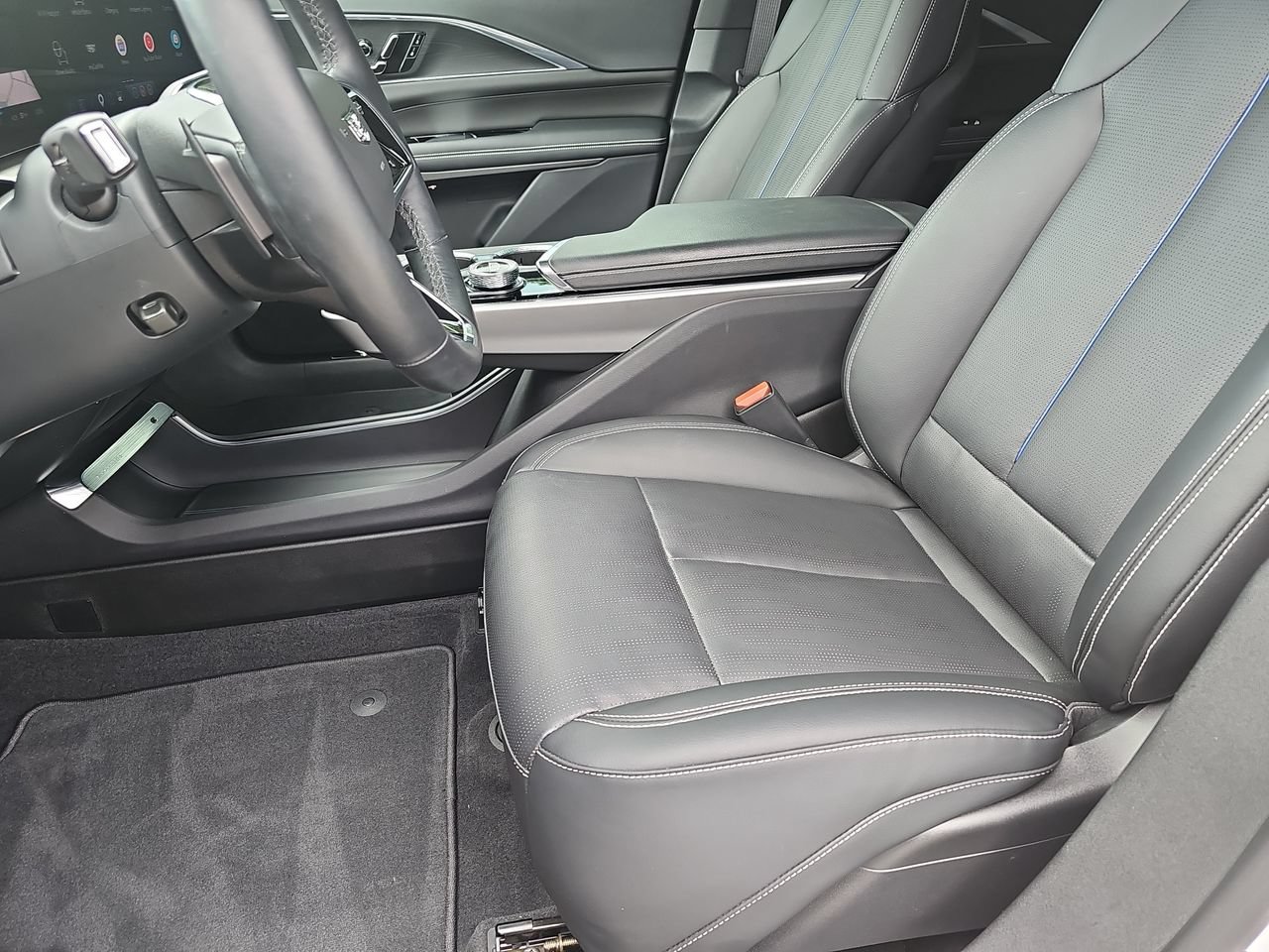Certified 2024 Cadillac Lyriq Luxury w/ LPO, Floor Liner Package RWD image 15