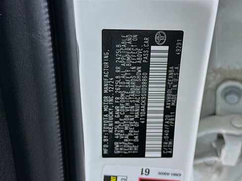 Used 2025 Toyota Camry LE image 12