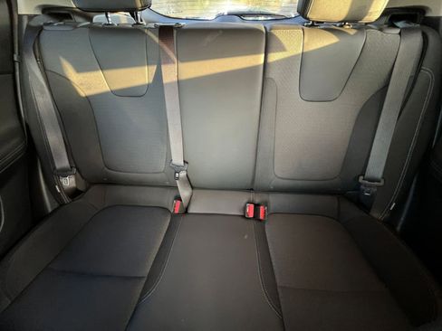 Used 2025 Buick Encore GX Preferred image 38