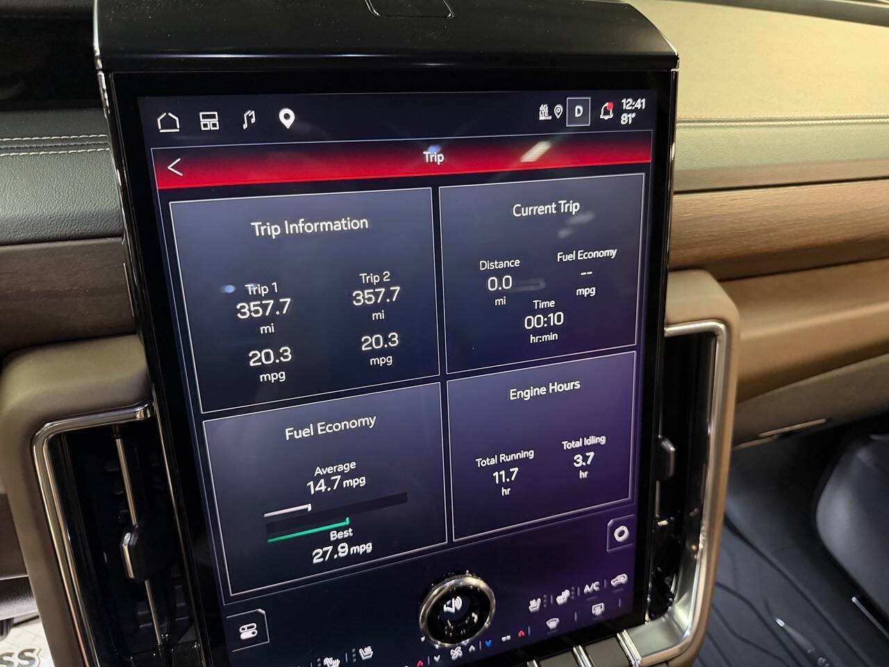 Used 2026 GMC Yukon Denali Ultimate w/ LPO, Floor Liner Package AWD/4WD image 21