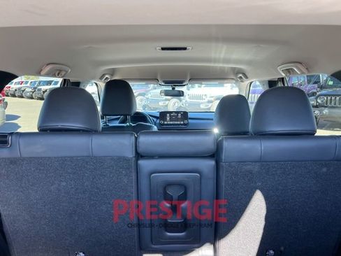 Used 2024 Mitsubishi Outlander SE image 17