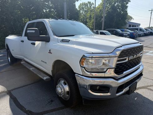 Used 2024 RAM 3500 Big Horn AWD/4WD image 5