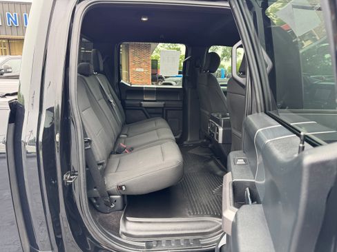 Used 2019 Ford F150 XLT w/ Equipment Group 302A Luxury AWD/4WD image 14