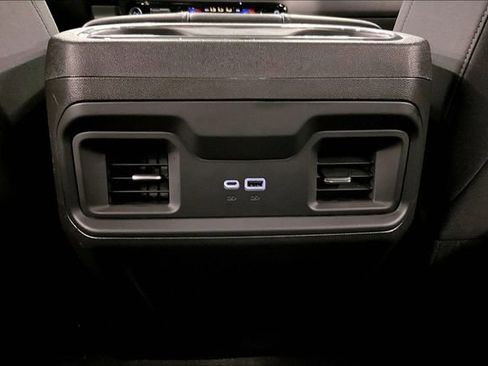 Used 2024 Chevrolet Silverado 1500 LT Trail Boss w/ Convenience Package II image 31