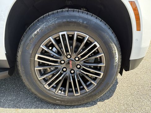 New 2026 GMC Yukon Elevation w/ Elevation Premium Package image 15