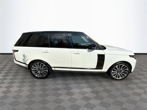 Used 2019 Land Rover Range Rover Supercharged image 9