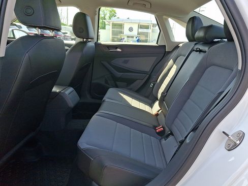 New 2026 Volkswagen Jetta SE FWD image 6