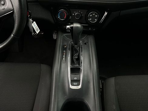 Used 2022 Honda HR-V Sport image 13