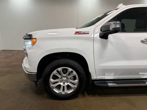 Used 2024 Chevrolet Silverado 1500 LTZ AWD/4WD image 41
