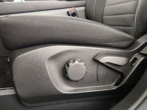 New 2024 Ford Edge SE w/ Black Appearance Package image 23