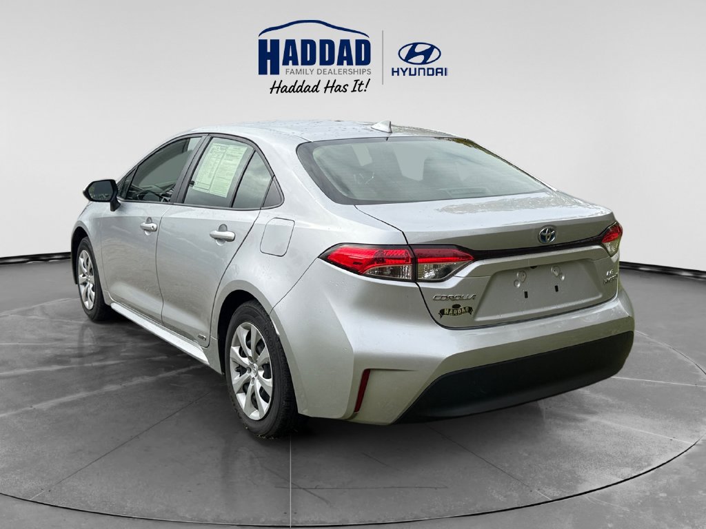 Used 2023 Toyota Corolla LE AWD/4WD image 3