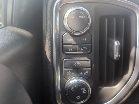 Used 2021 GMC Sierra 1500 SLE w/ Preferred Package AWD/4WD image 36