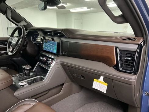 Certified 2026 GMC Sierra 1500 Denali w/ Denali Reserve Package AWD/4WD image 30