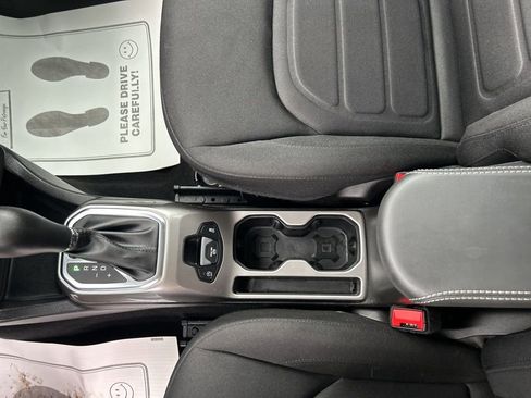 Used 2022 Jeep Renegade Latitude w/ Convenience Group image 17