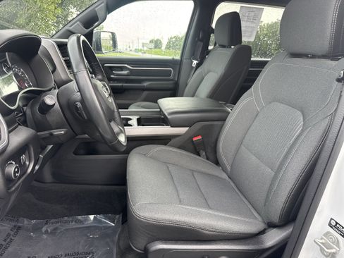 Used 2023 RAM 1500 Big Horn AWD/4WD image 4