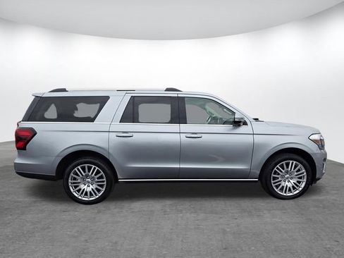 Used 2024 Ford Expedition Max Limited AWD/4WD image 3
