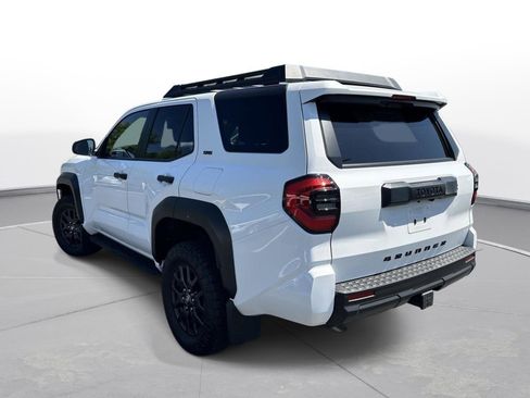 Certified 2025 Toyota 4Runner SR5 AWD/4WD image 8