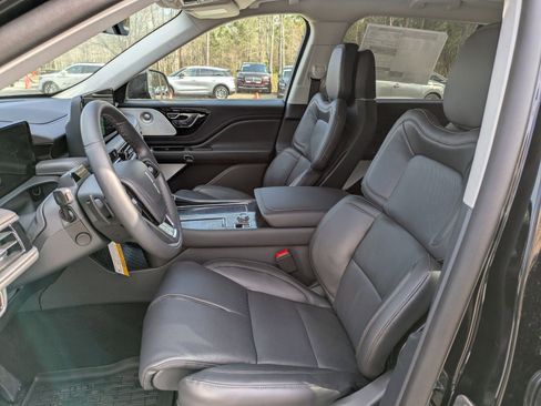New 2026 Lincoln Aviator Reserve image 23