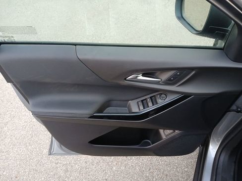 New 2026 Chevrolet Equinox LT w/ Convenience Package II image 23