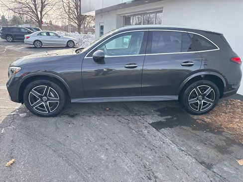Certified 2025 Mercedes-Benz GLC 300 4MATIC image 2