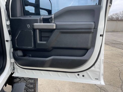 Used 2020 Ford F250 Platinum w/ FX4 Off-Road Package image 37