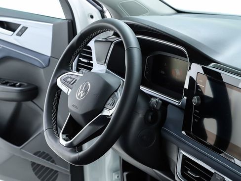 New 2025 Volkswagen Taos SEL image 74