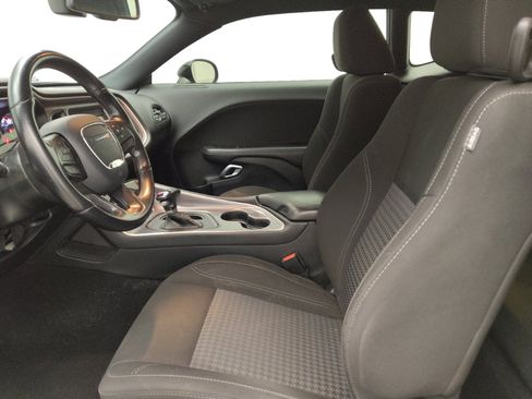 Used 2020 Dodge Challenger SXT w/ Blacktop Package RWD image 17