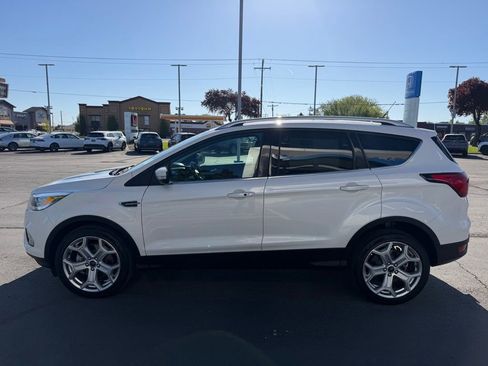 Used 2019 Ford Escape Titanium AWD/4WD image 6