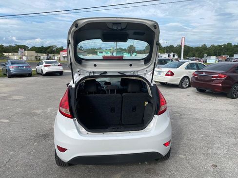 Used 2013 Ford Fiesta SE FWD image 17