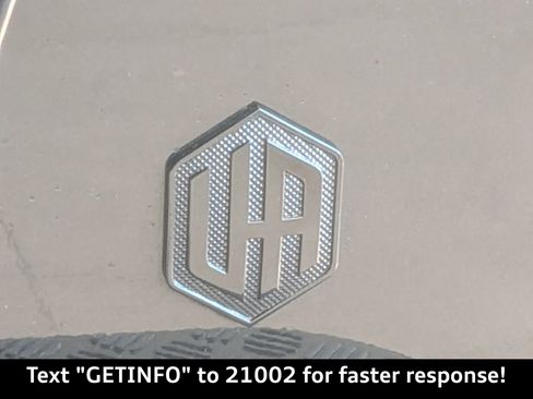 Used 2023 Land Rover Defender 110 V8 image 14