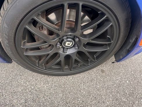 Used 2018 Chevrolet Camaro SS RWD image 6